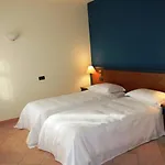 Domus Grand Hotel 4*