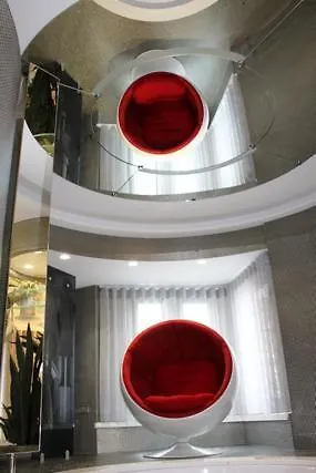 Domus Grand Ξενοδοχείο