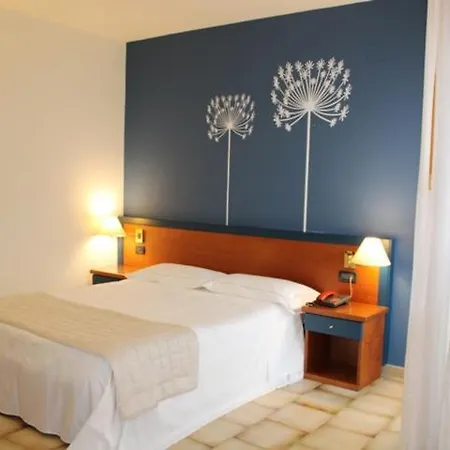 Domus Grand Hotel
