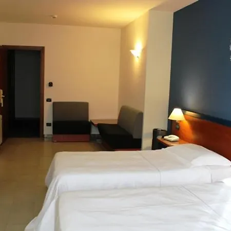 Domus Grand ريندي