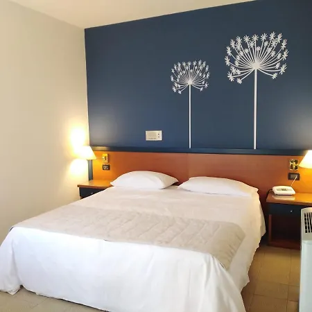 Domus Grand 4* Rende