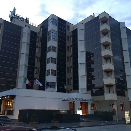 Domus Grand 4* Rende