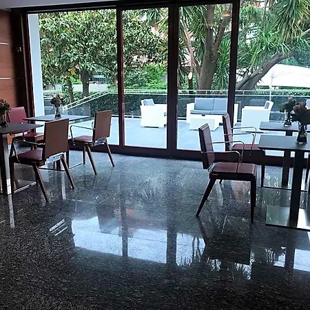 Domus Grand Ξενοδοχείο 4*