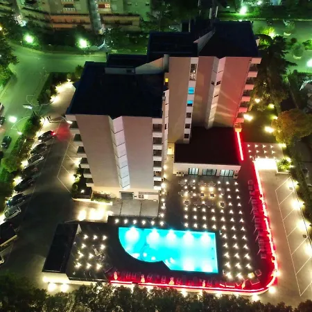 Hotel Domus Grand Rende