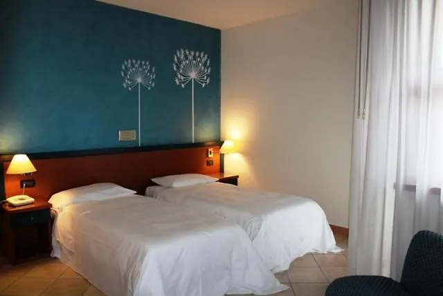 Domus Grand 4* Rende