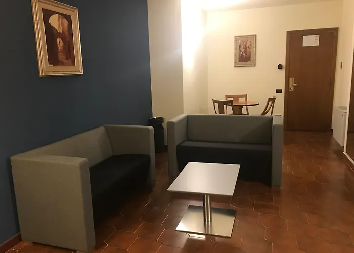 Domus Grand מלון 4*