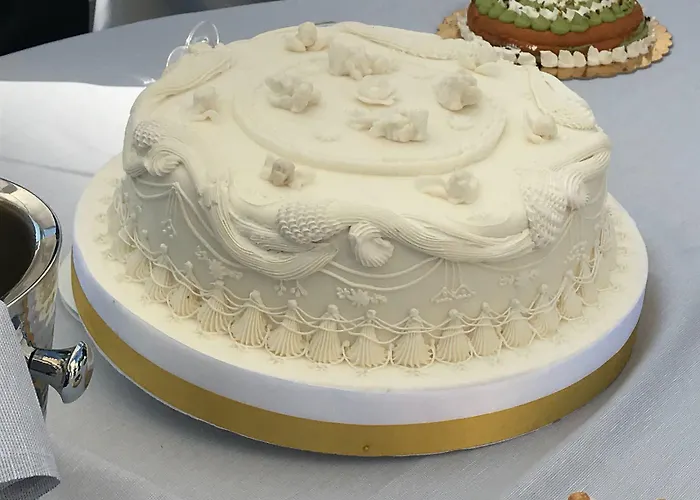 Domus Grand מלון