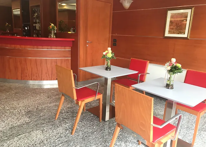 Domus Grand 4* רנדה