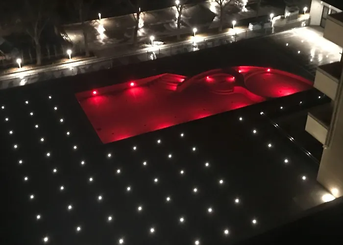 מלון Domus Grand